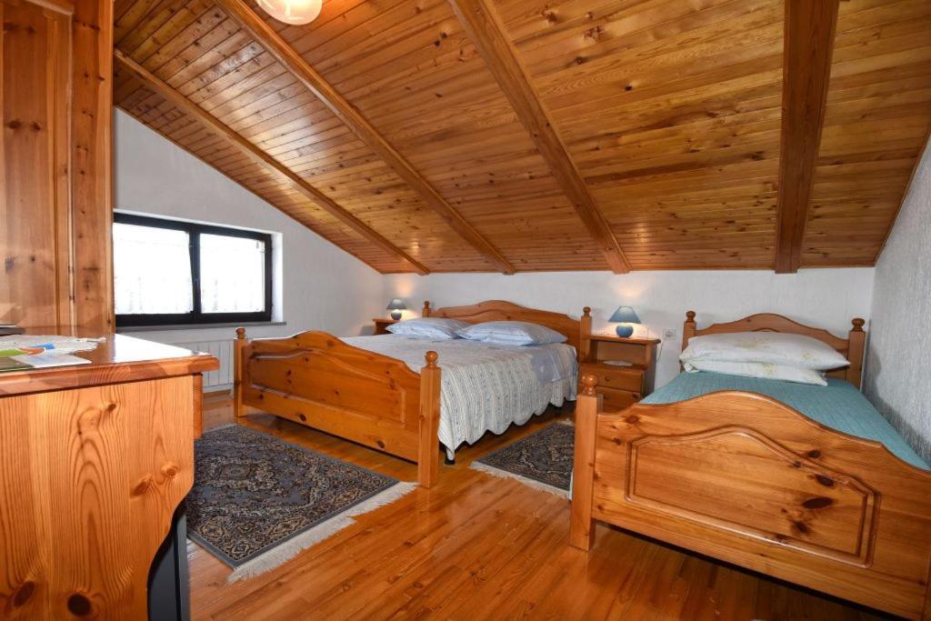 Apartments And Rooms Branka Novigrad Istria Esterno foto