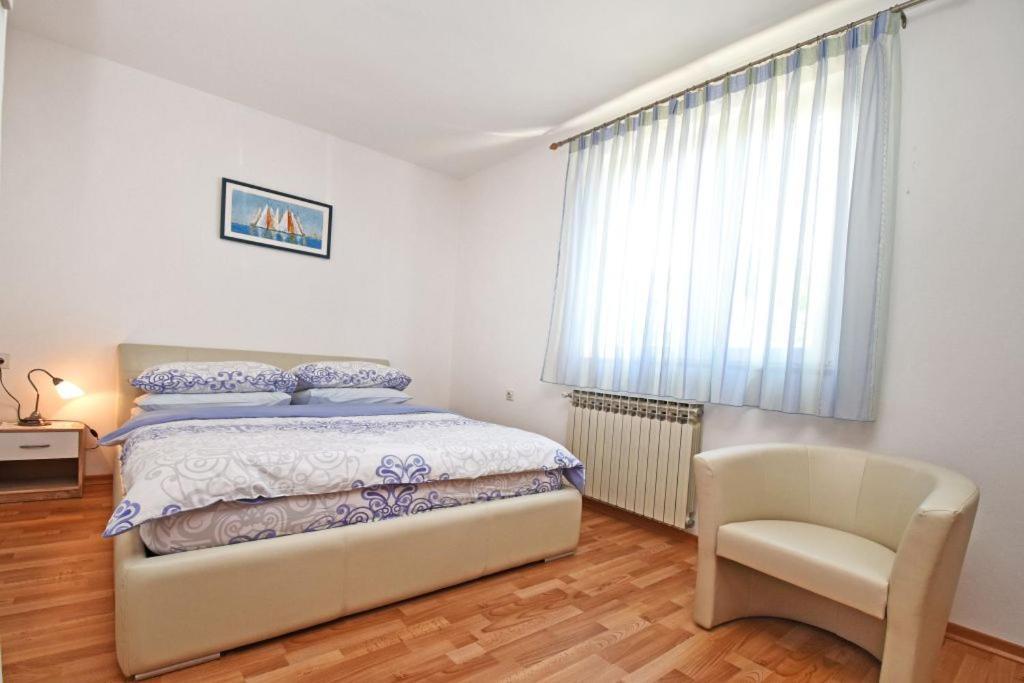 Apartments And Rooms Branka Novigrad Istria Esterno foto